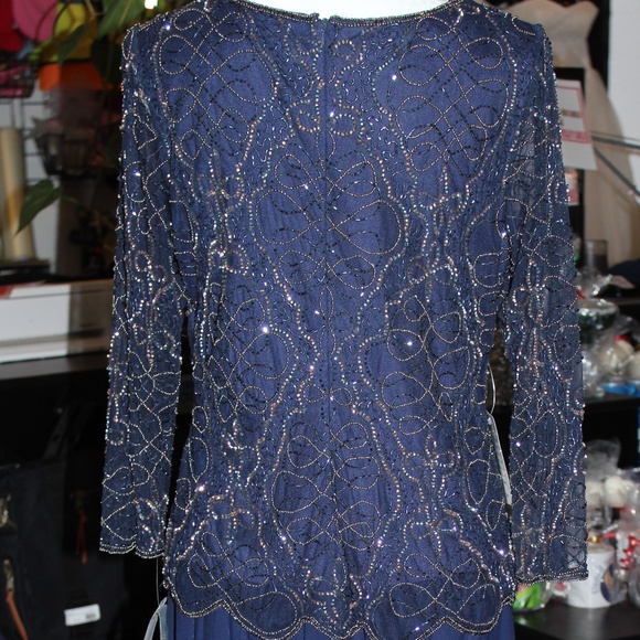 Dress in Women - Picture 2 of 4